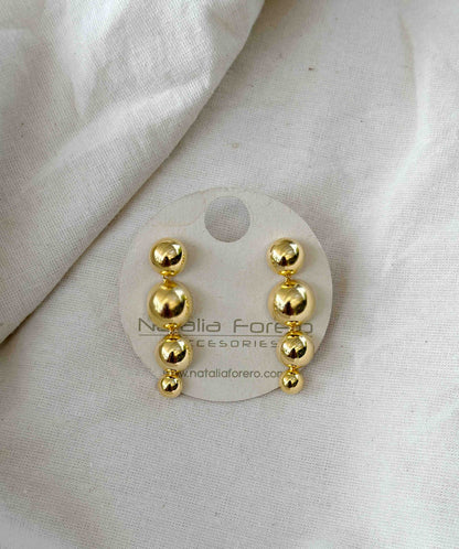 ARETES GOTAS CASCADA