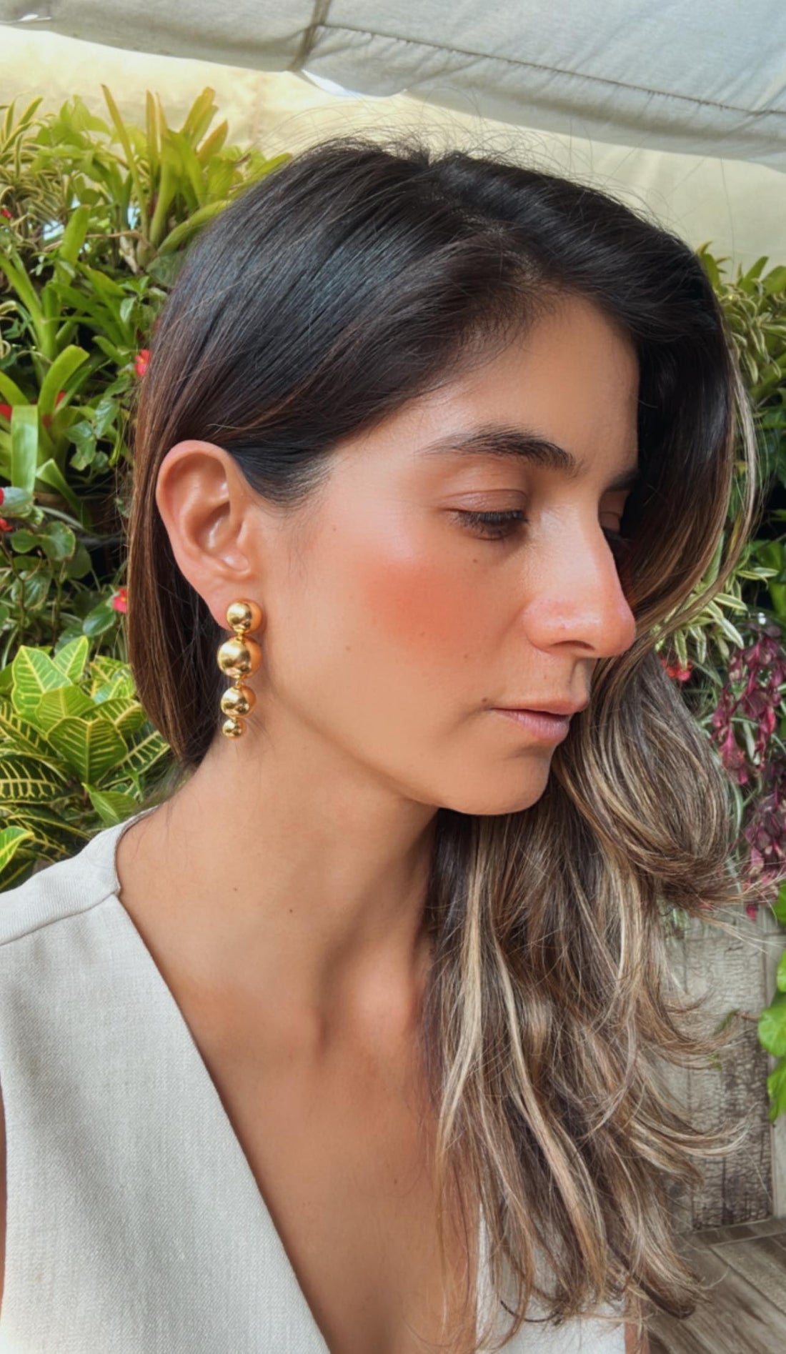 ARETES GOTAS CASCADA