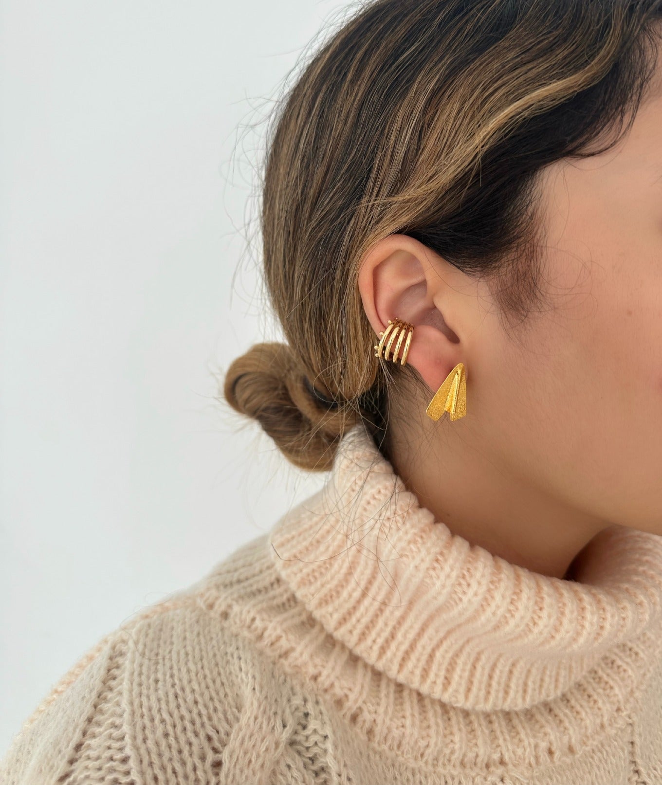 EARCUFF CUATRO LINEAS MNI PUNTOS