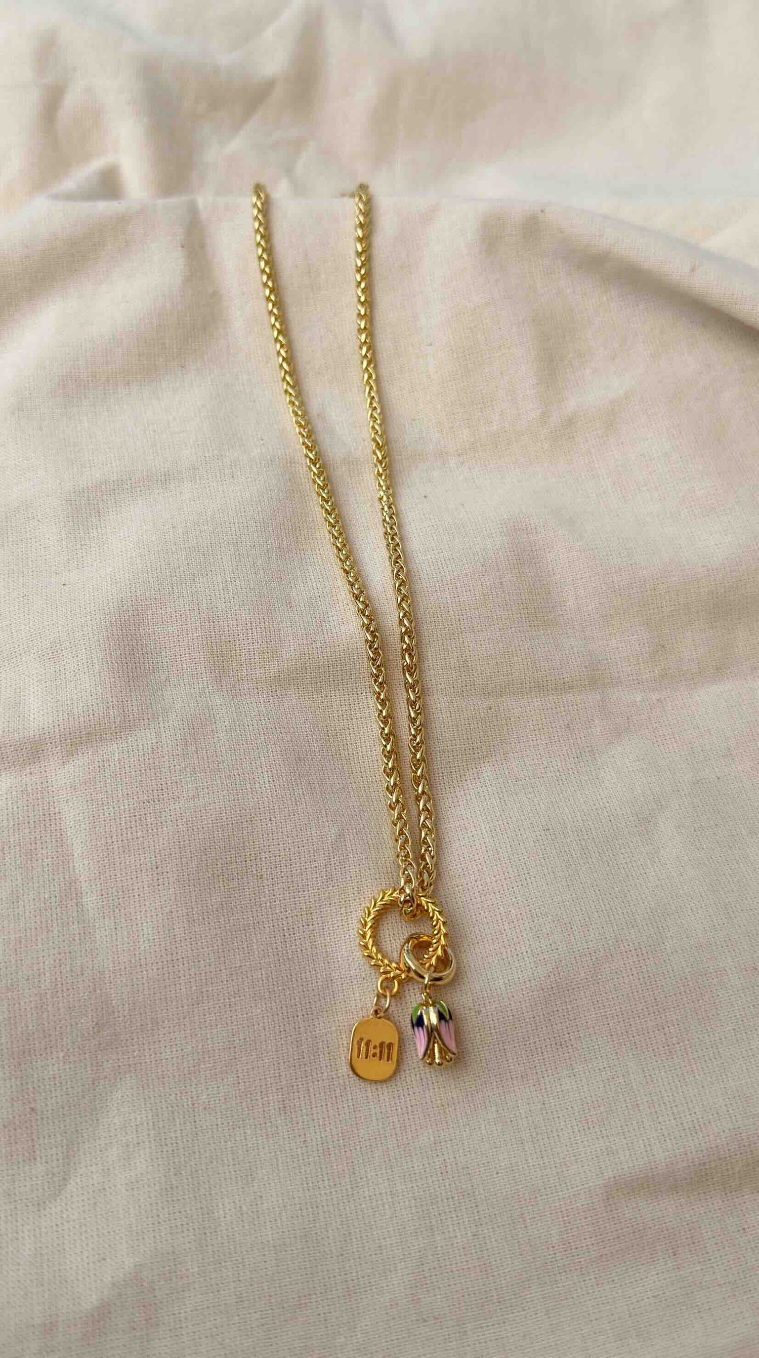 Collar Tulip  AWA