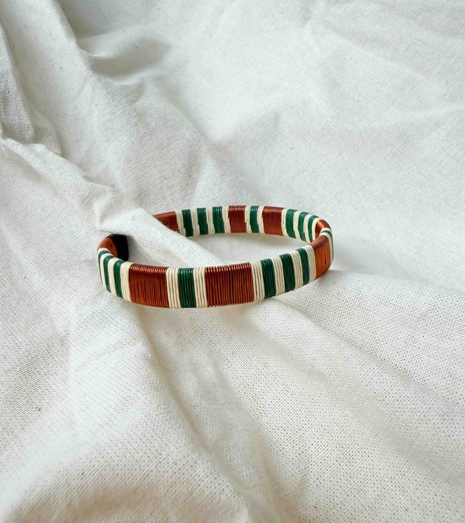PULSERA EARTH LAYERS